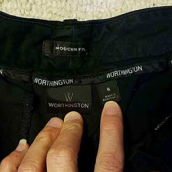 Dress shorts - Picture 2 of 5